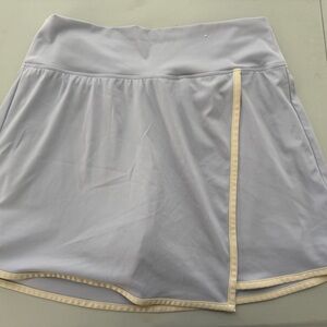 Old Navy Light Gray Athletic Skort with Cream Trim